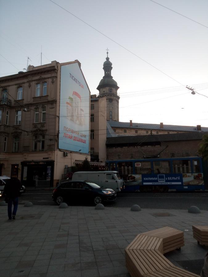 Lviv Amazing Rooftop Apartment Bagian luar foto