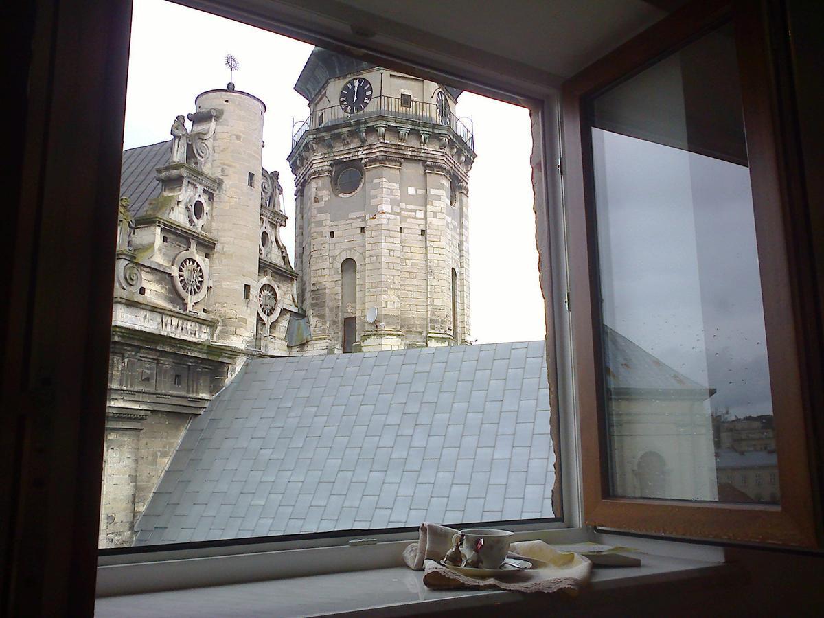 Lviv Amazing Rooftop Apartment Bagian luar foto